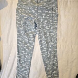 Athleta Camo Leggings Salutation Stash Pocket II Grey (S)